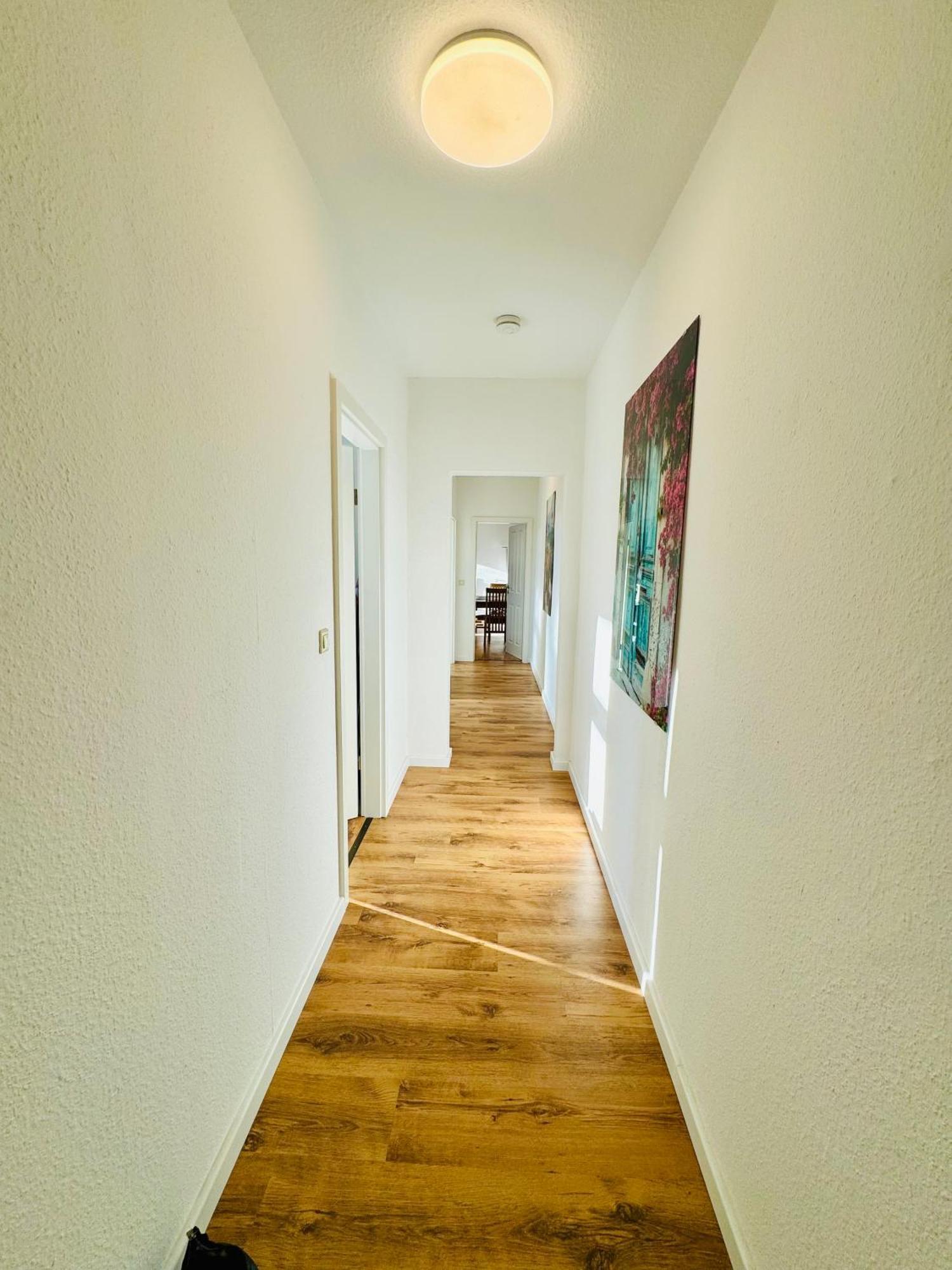 Schicke Wohnung Im Gruenen Hinterhof Schwerin  Exterior foto